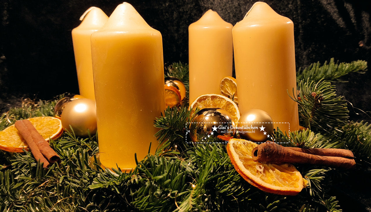 Adventskranz frisch gebunden