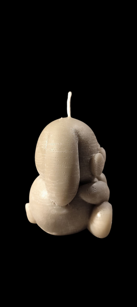 Hase Kerze mit Herzchen Pfoten – handgemacht aus Paraffinwachs – 6 × 5,5 × 5 cm