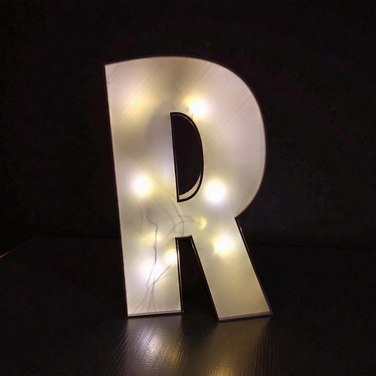 Leuchtbox Buchstabe A–Z – ca. 30 cm – 3D gedruckt – eigenes Design – Lichtbox für Lichterketten