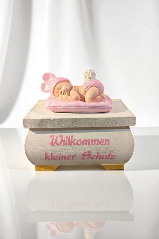 Schatztruhe mit Babyfigur handgemachte