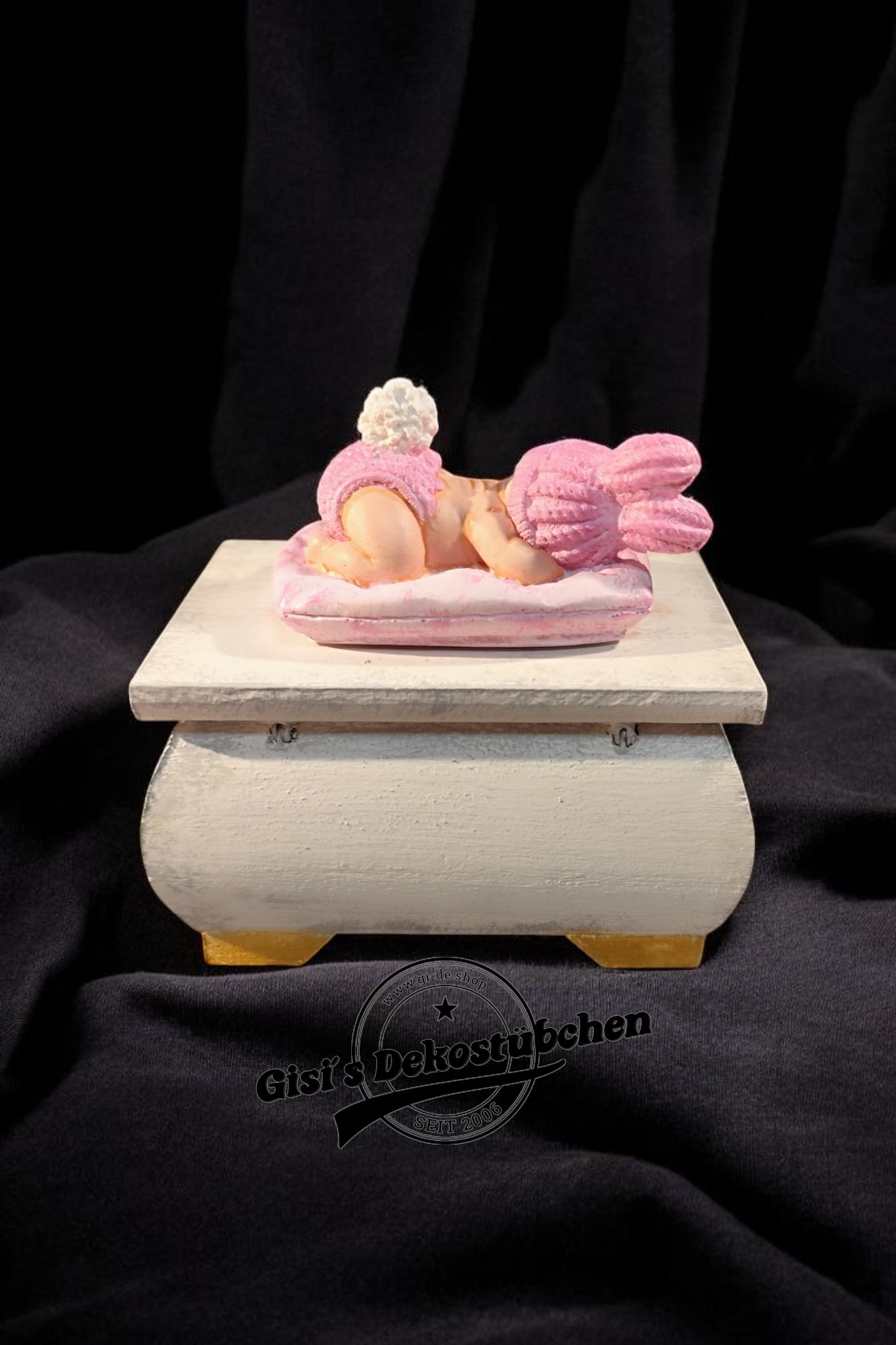 Schatztruhe mit Babyfigur handgemachte