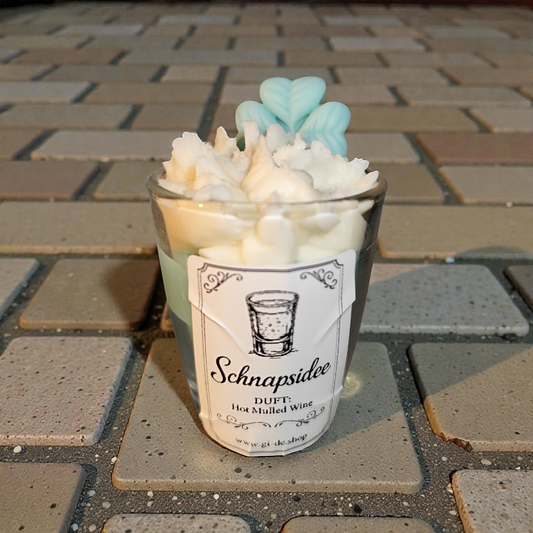 Schnapsidee Kerze im Schnapsglas aus Sojawachs – Lustige Silvester Geschenkidee mit Wunschduft & Glücksklee