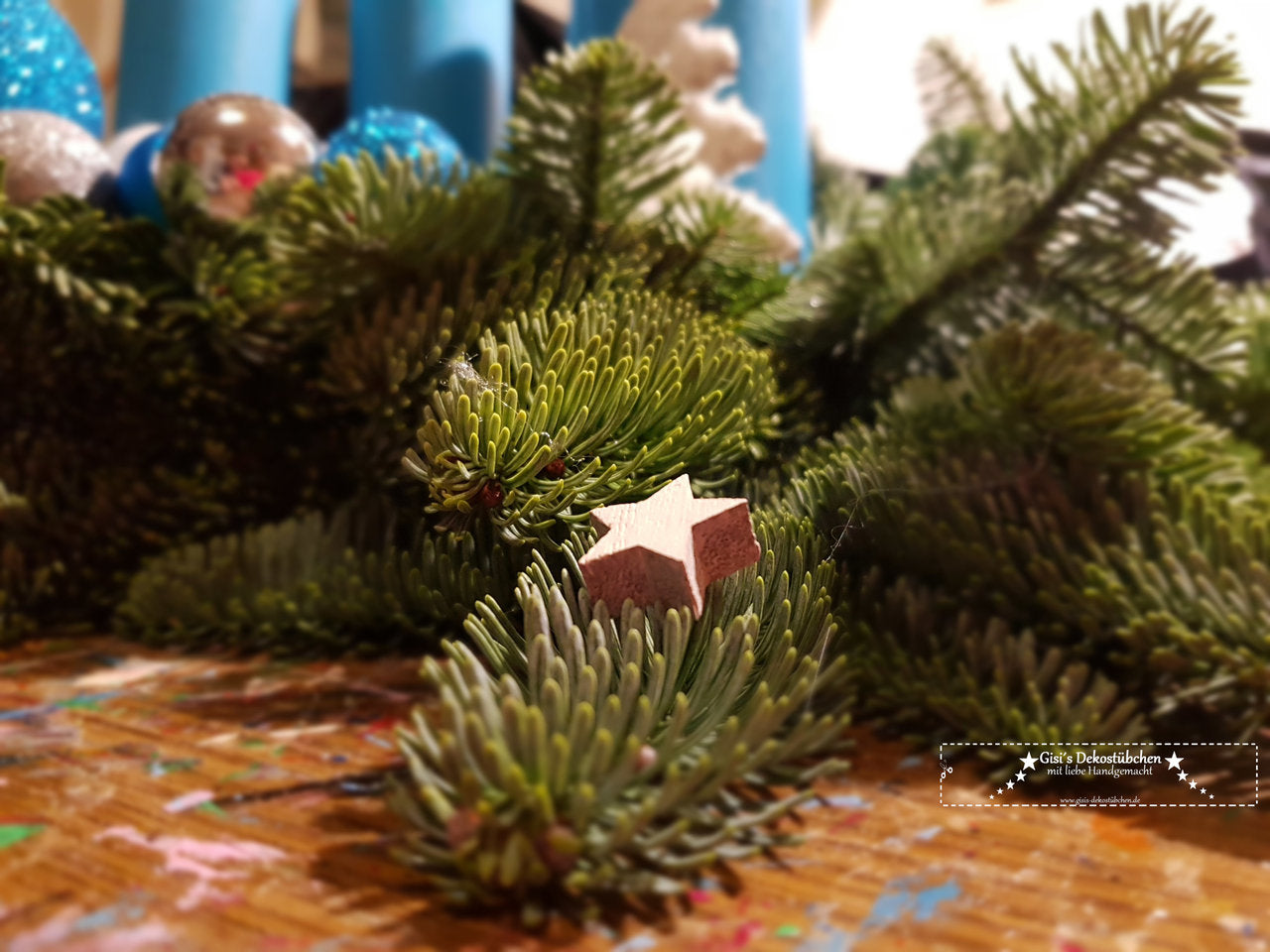 Adventskranz frisch gebunden Türkis, Weiß, Silber