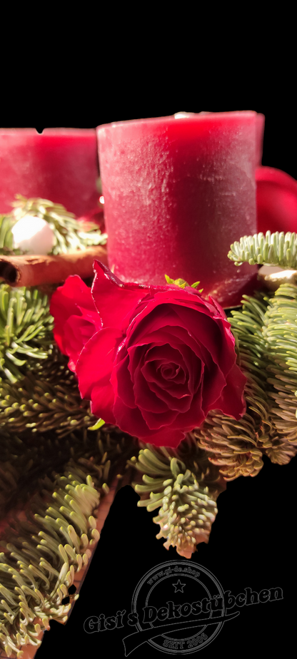 Adventskranz Rosenrot