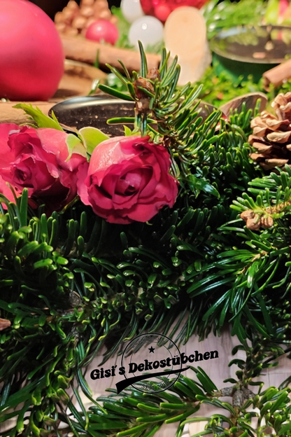 Adventskranz Rosenrot