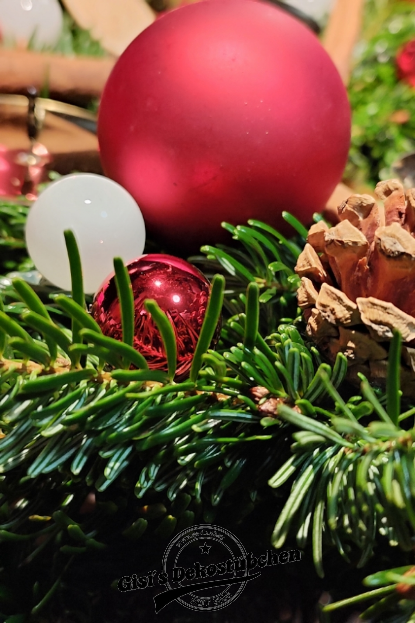 Adventskranz Rosenrot