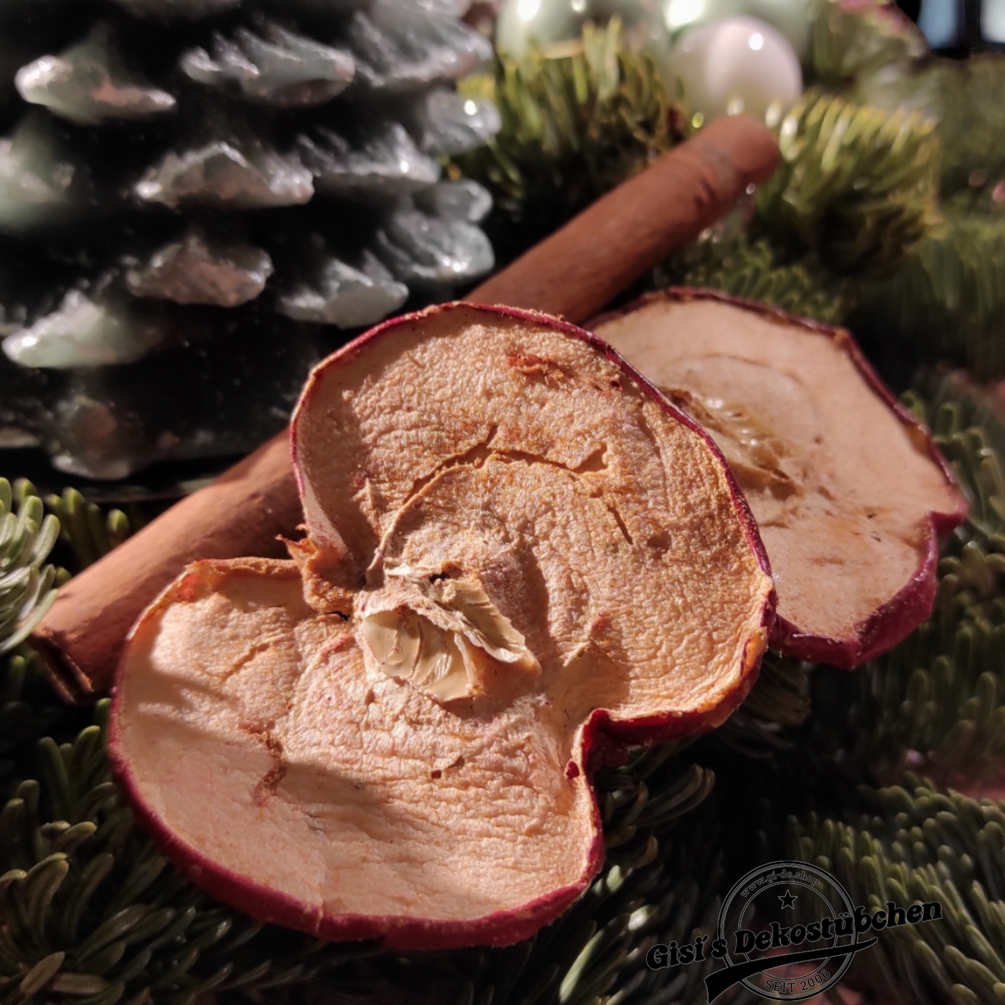 Adventskranz frisch gebunden Grün, Natur