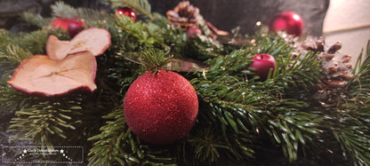 Adventskranz frisch gebunden Rot, Natur