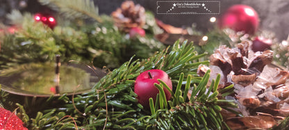 Adventskranz frisch gebunden Rot, Natur