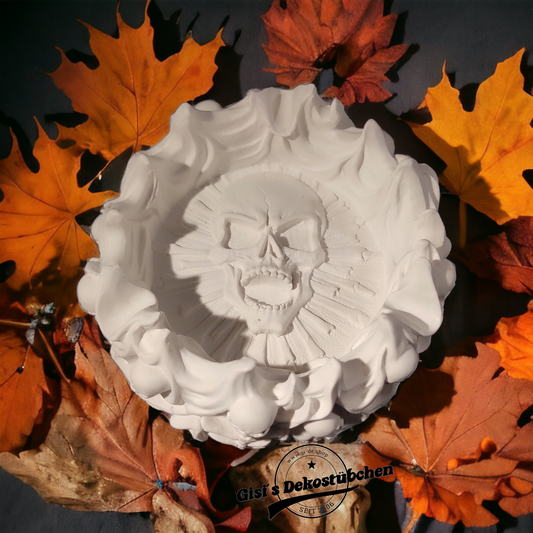 Aschenbecher mit Totenkopf