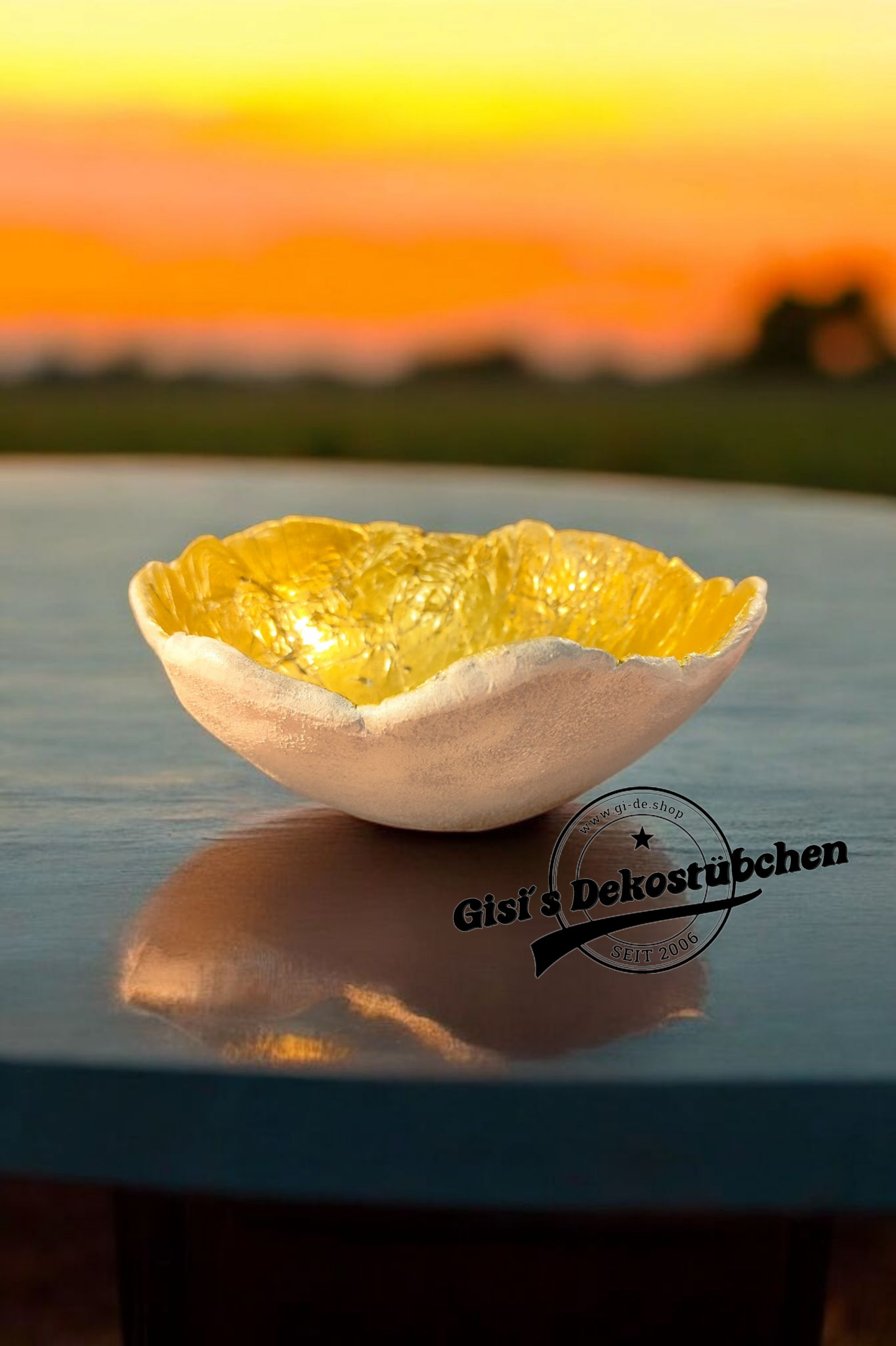 Beton DIY Lichtkugel Gold Teelichthalter