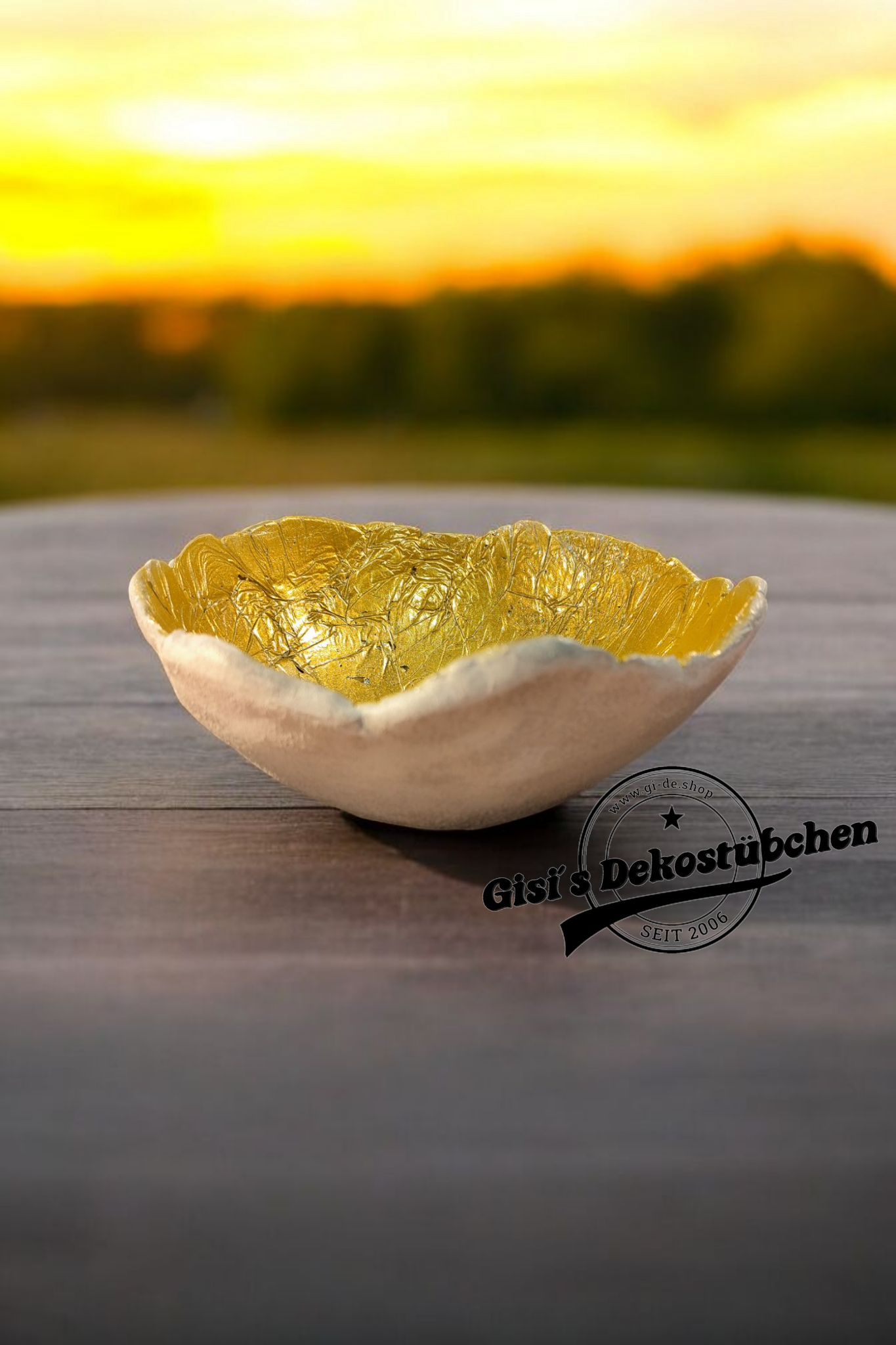Beton DIY Lichtkugel Gold Teelichthalter