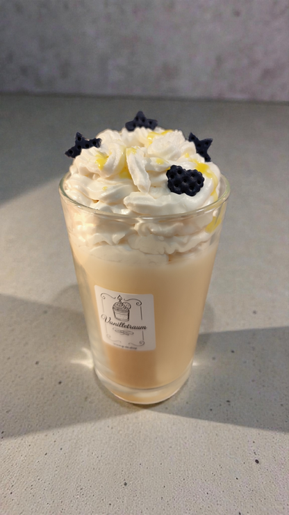 Dessertkerze Vanilletraum – Handgemachte Duftkerze aus Sojawachs im Glas, wählbar in Wunschduft