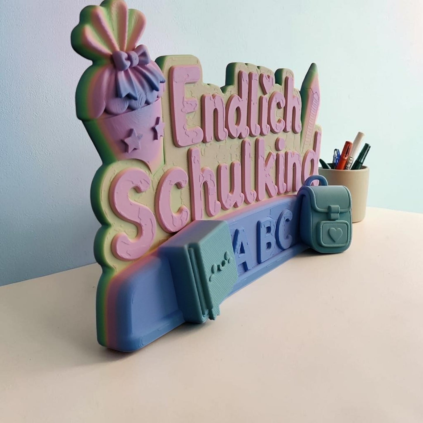 Endlich Schulkind – 3D gedrucktes Deko-Schild zum Aufstellen in Wunschfarbe