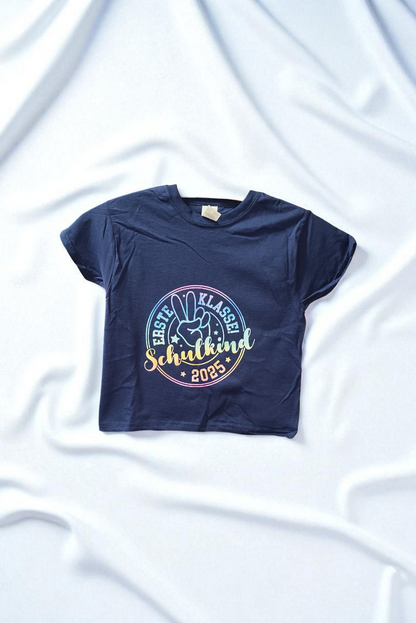 Erstklässler T-Shirt: T-Shirt für Kinder. Schulkind 2027 Shirt. Geschenk zur Einschulung