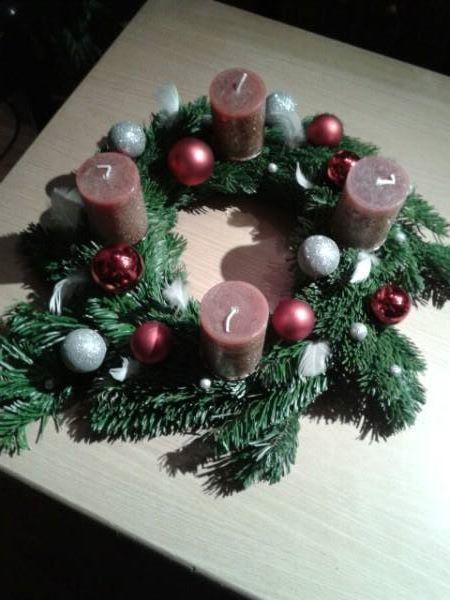Frischer Adventskranz Handgefertigt