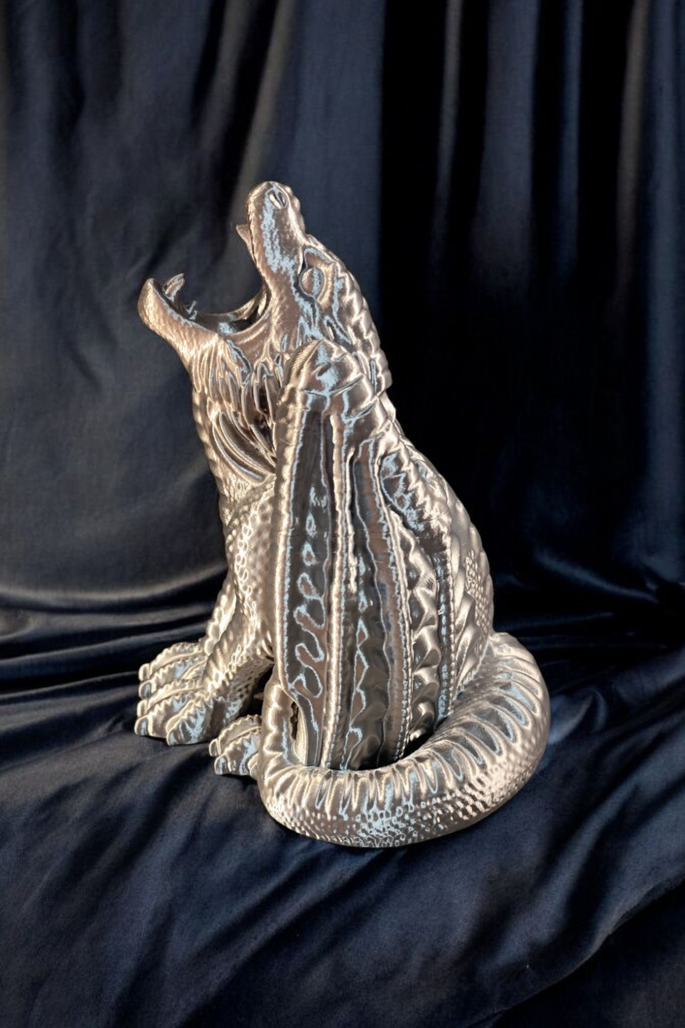 „Hüter der Schätze“ – Mystische Drachenspardose aus dem 3D-Druck