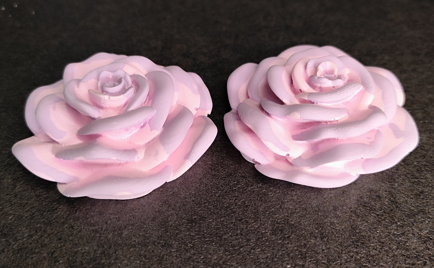 Keramik Rose in Pastellfarben – Handgefertigt – 2 Wunschfarben – Unikat – 7,7 cm