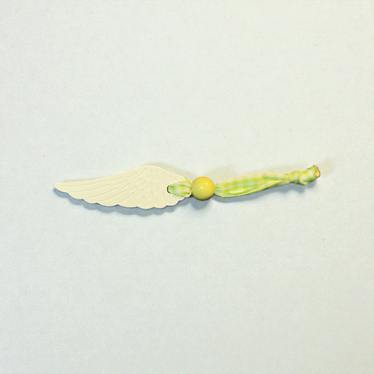 Keramikfeder Anhänger in Pastelltönen – handgegossen mit Holzperle & Band | Schutzengel Deko