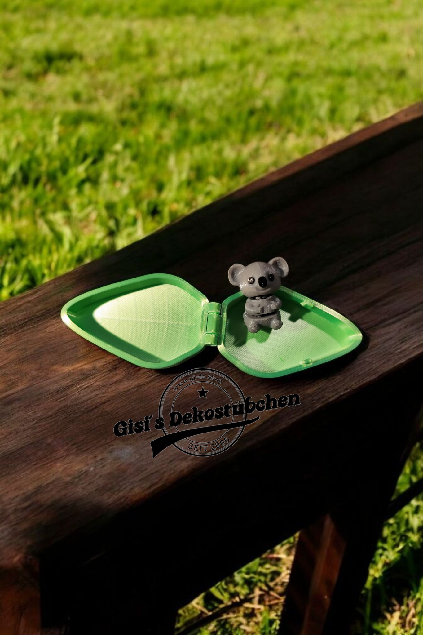 Koala mit Eukalyptusbox