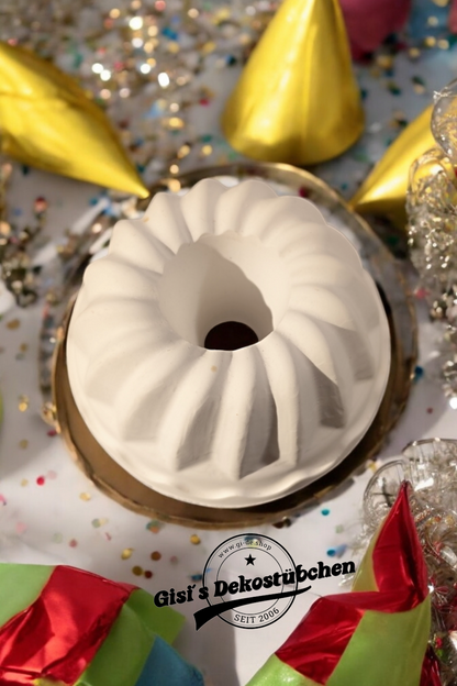 Mini Gugelhupf Kerzenständer Kuchenstück