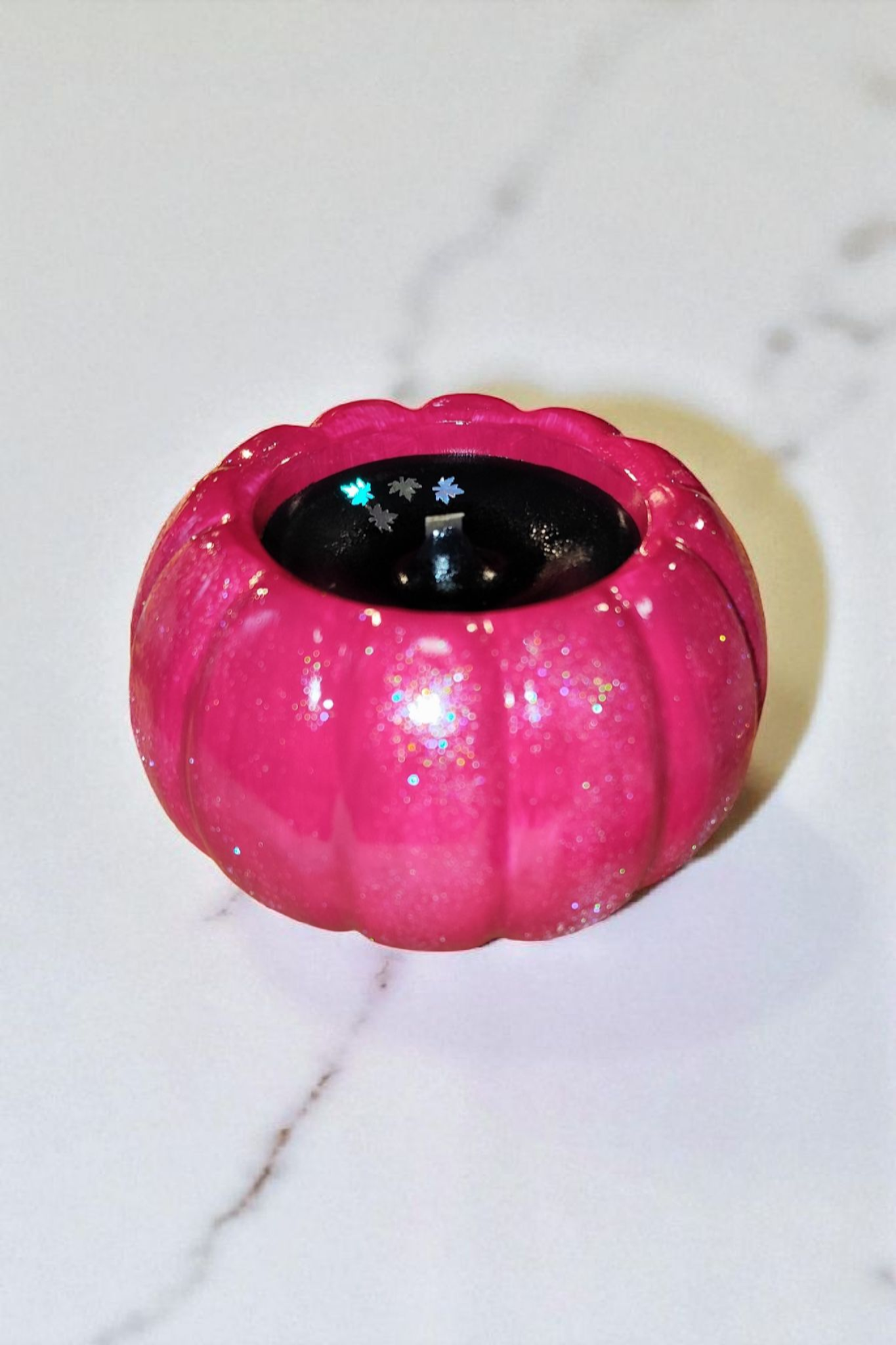 Personalisierte Kürbis Kerze – Handgemachte Keramik mit Wunschfarbe & Wunschduft – individuelle