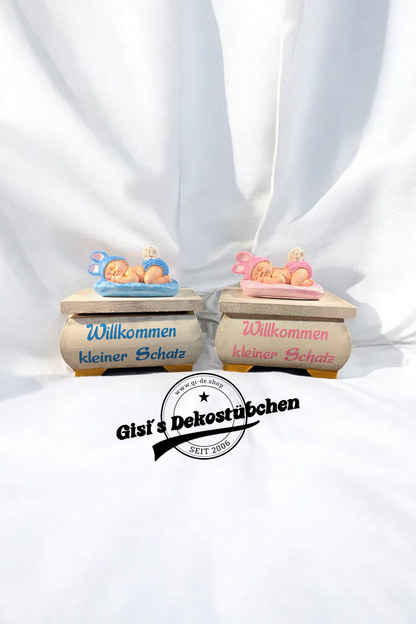 Schatztruhe mit Babyfigur handgemachte