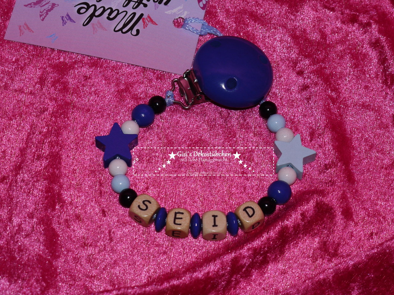 Schnullerkette mit Namen und Sternen