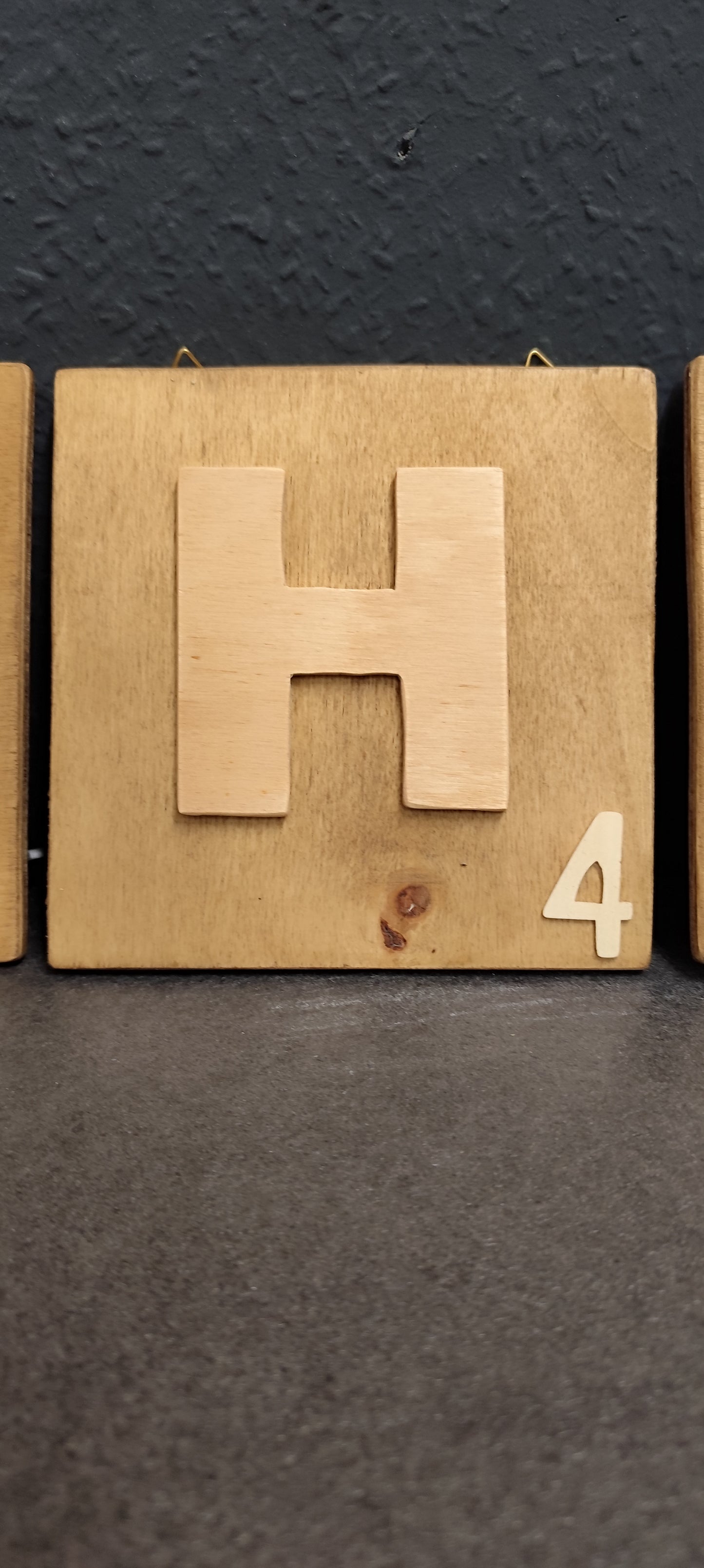 Scrabble - Wanddeko groß 15x15 cm "Braun"