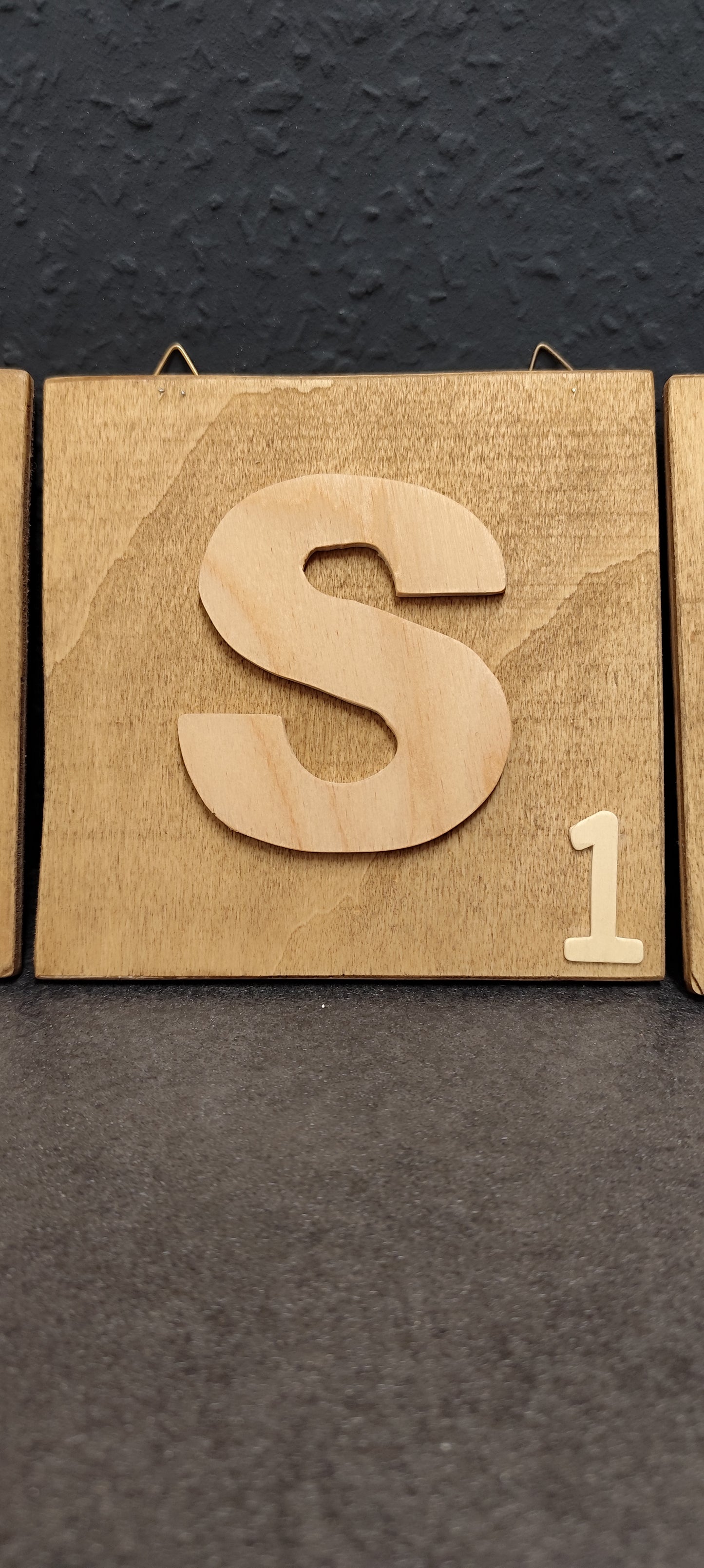 Scrabble - Wanddeko groß 15x15 cm "Braun"