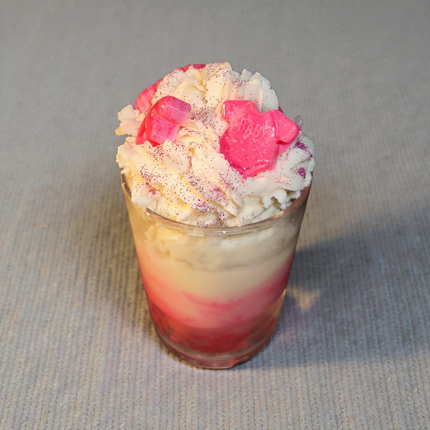 Sojawachskerze zur Geburt – „It’s a Girl“ oder „It’s a Boy“ Geschenkkerze