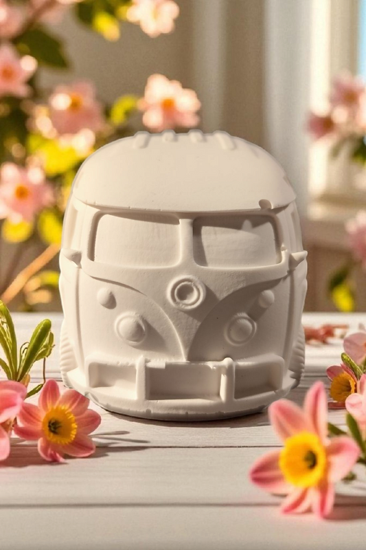 Summer Vibes on Wheels – Der kleine Deko-Bulli aus Keramik“