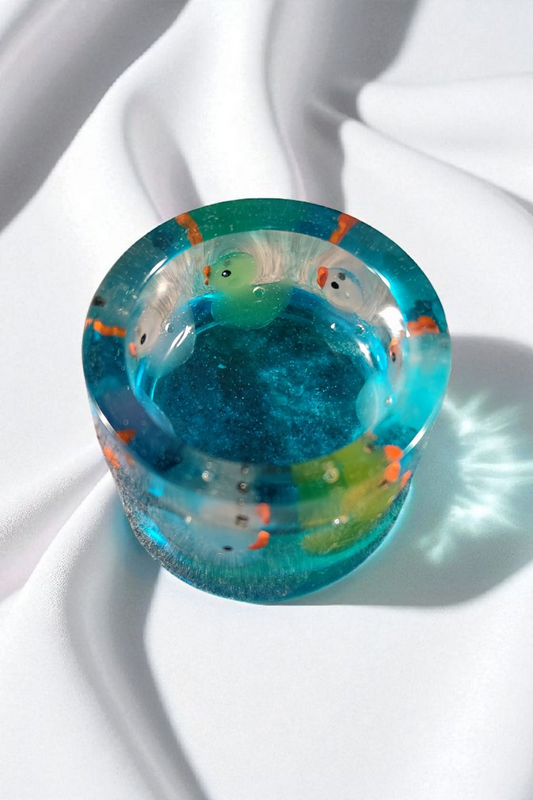 Teelichthalter „Sommer-Entchen“ – aus Resin, handgefertigt