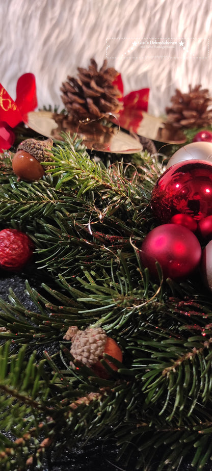 Wichtel Adventskranz frisch gebunden
