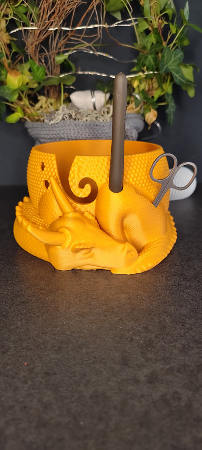 Wollhalter Drache 3D Druck – Wollschale mit Halter für Häkelnadel & Schere