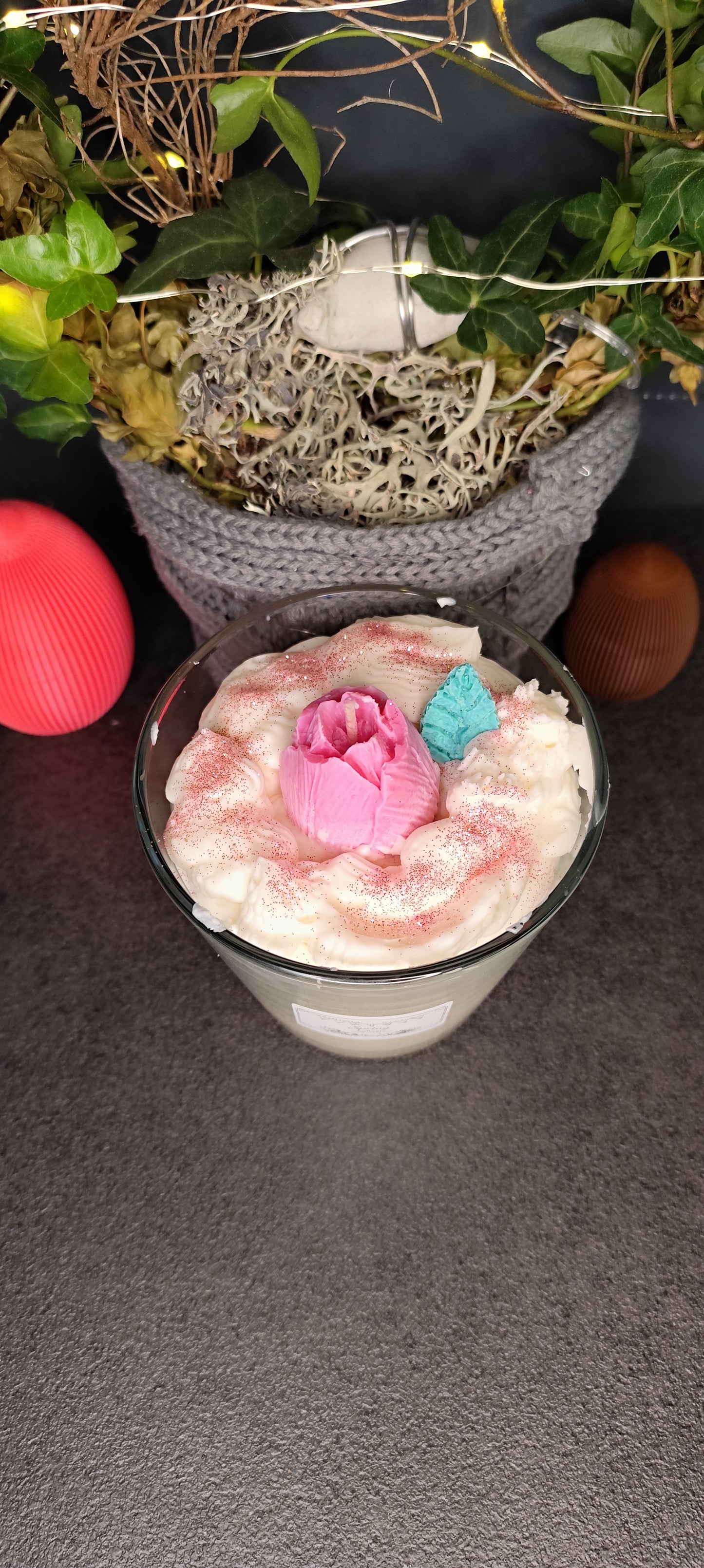 XXL Sojawachskerze „Spring“ mit Tulpe – handgegossen & vegan